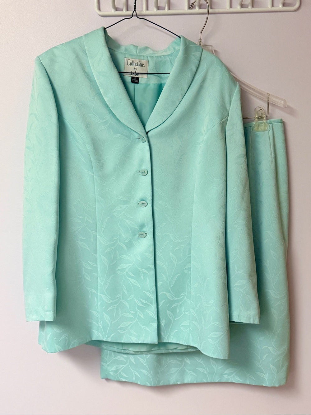 Vintage Collections for Le Suit Two-Piece Skirt Suit